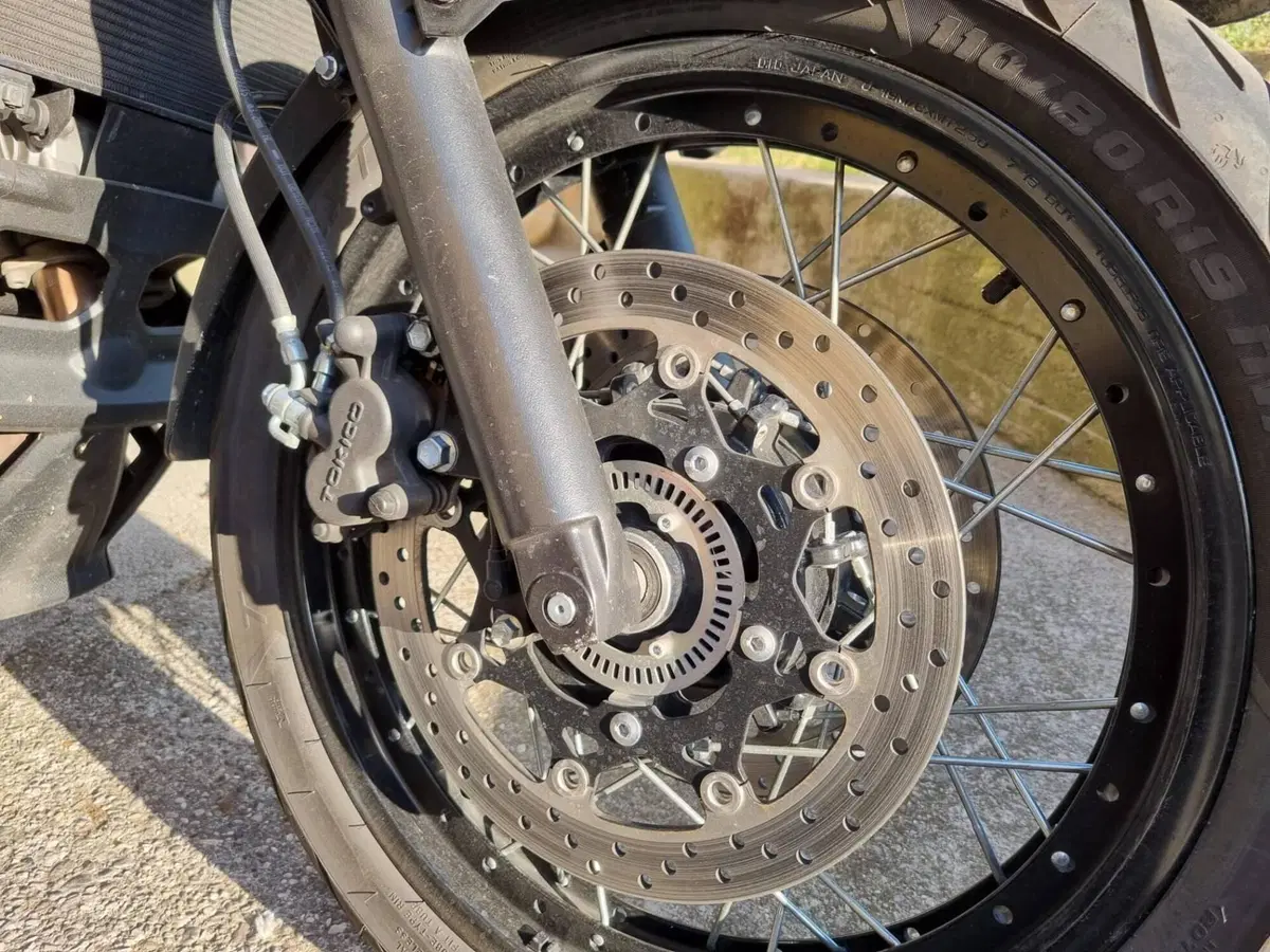 Suzuki V-Strom 650 ABS (2011 - 17) (3)