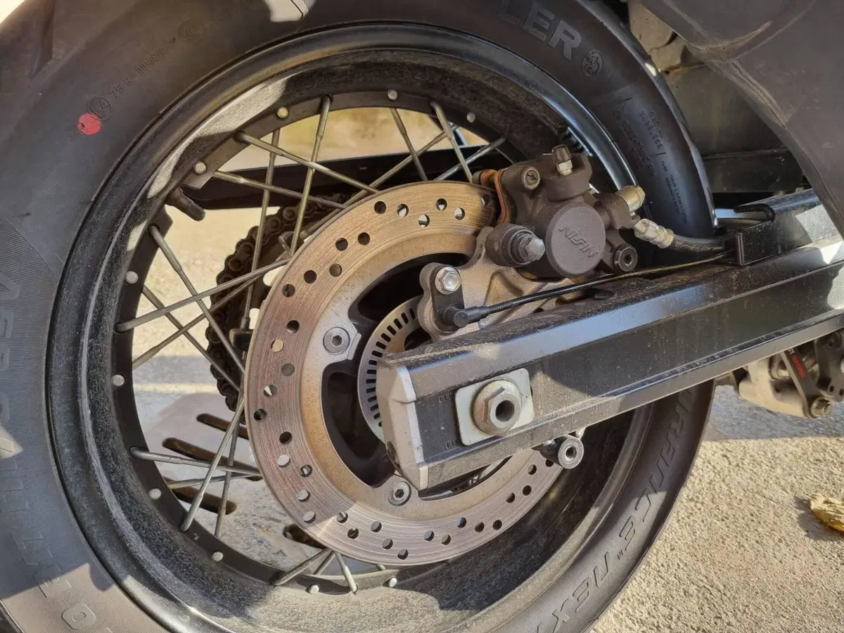 Suzuki V-Strom 650 ABS (2011 - 17) (4)