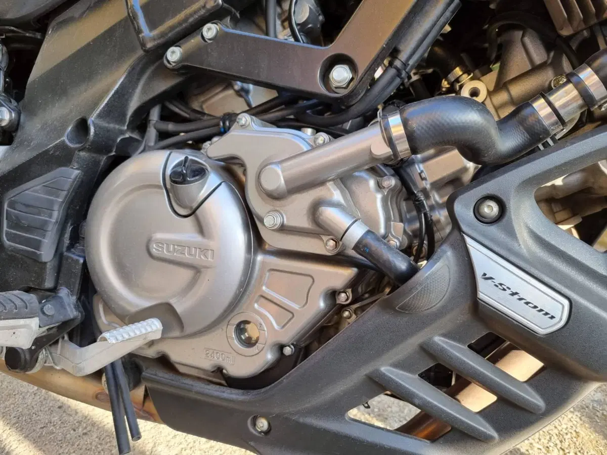 Suzuki V-Strom 650 ABS (2011 - 17) (8)