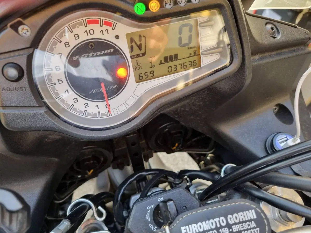 Suzuki V-Strom 650 ABS (2011 - 17) (11)