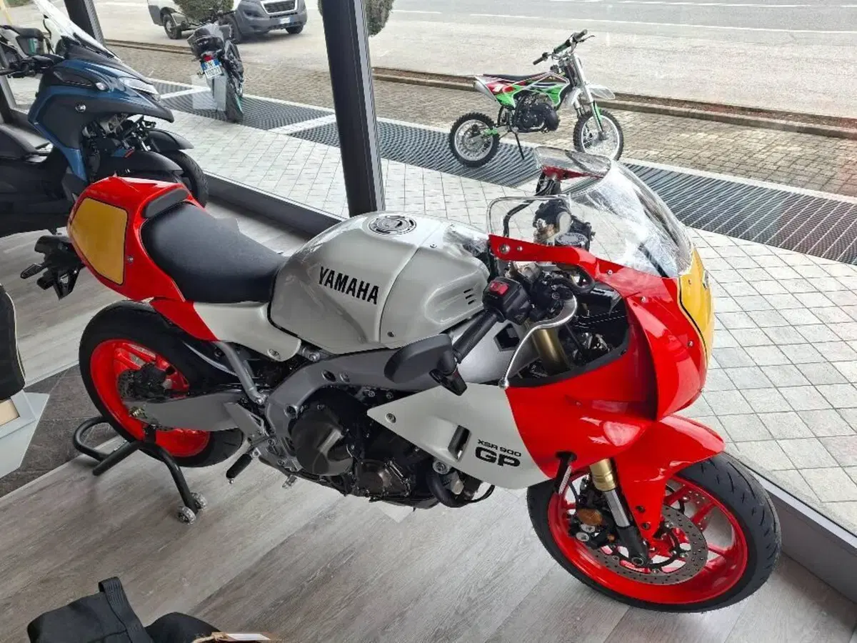 Yamaha XSR 900 GP (2024 - 26) (3)