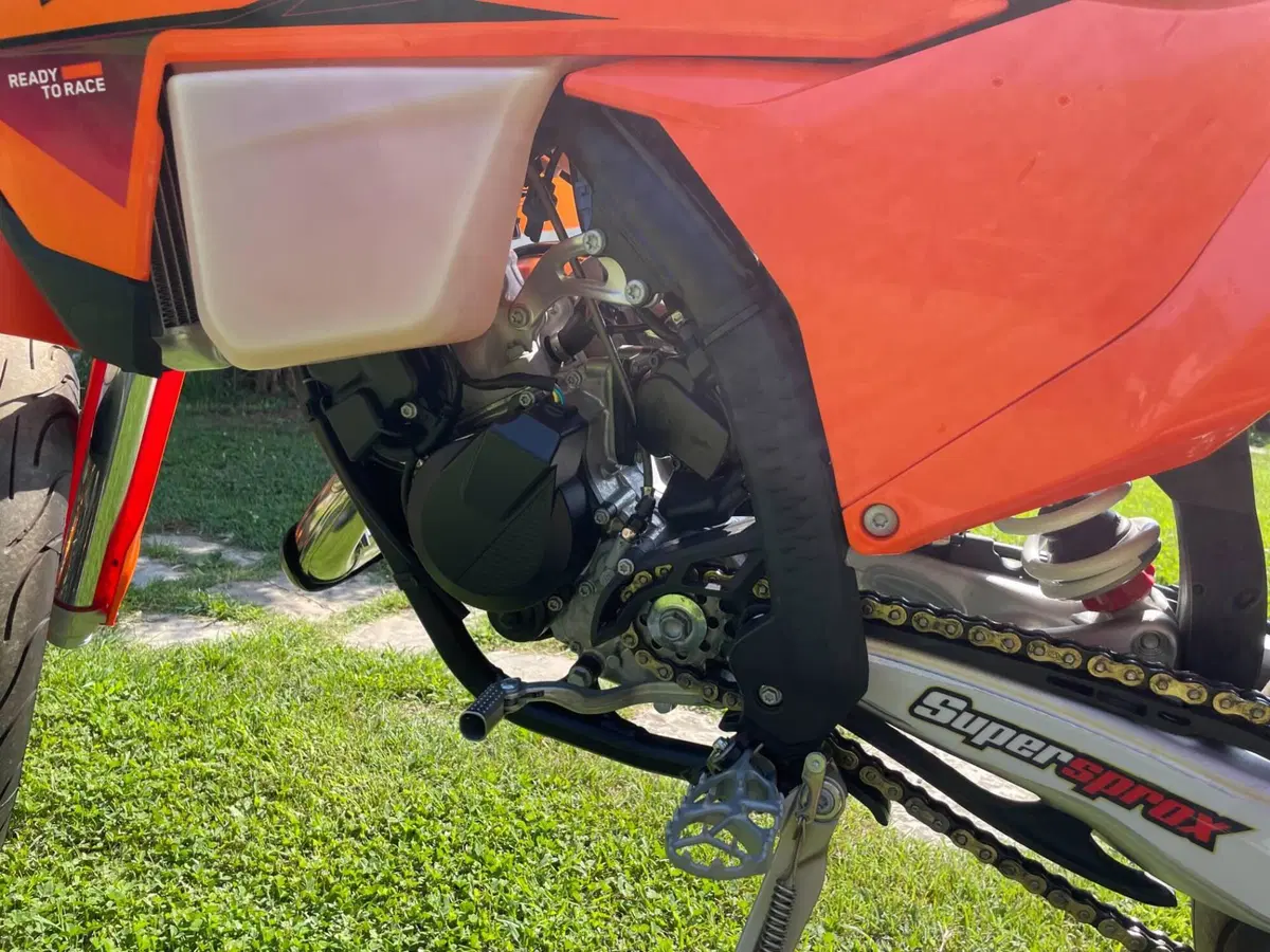 KTM 125 XC-W (2026) (8)