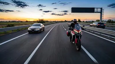 Multe velocit&agrave;, la proposta: 10 euro per ogni km/h in pi&ugrave;. Chi rischierebbe la patente?