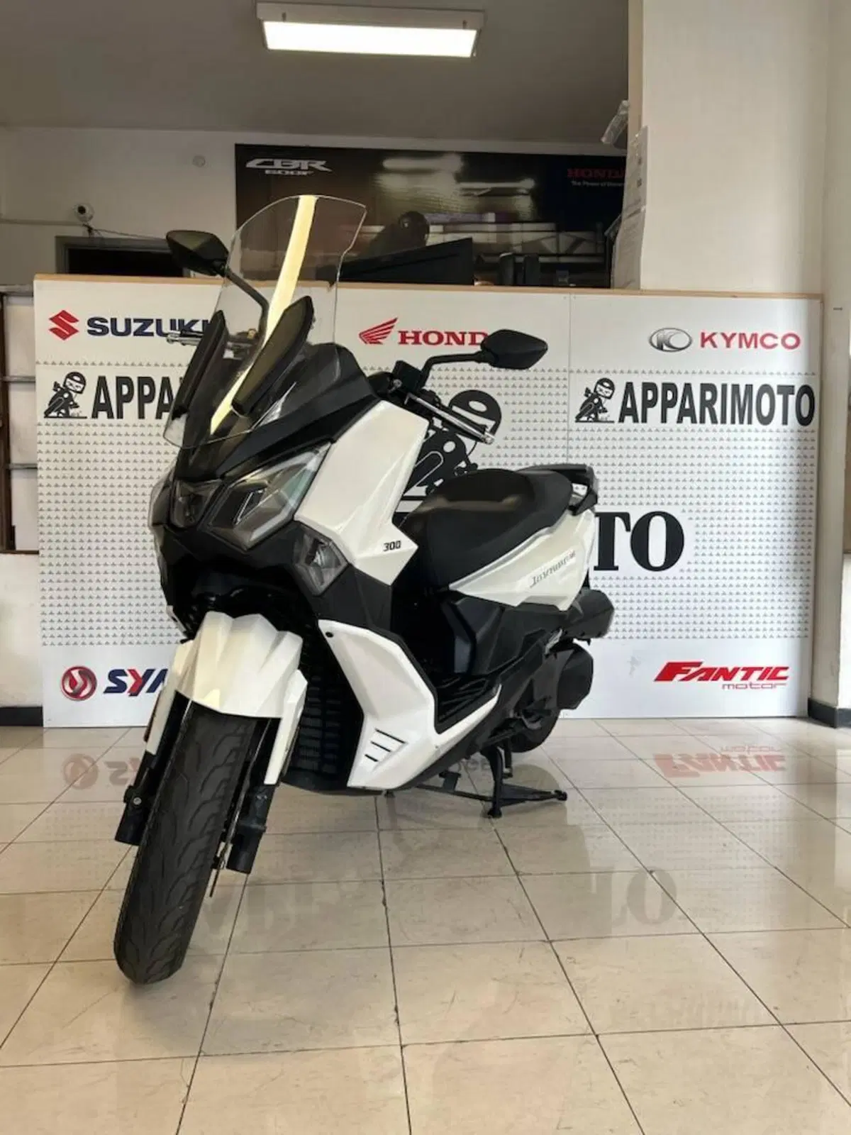 Sym Joyride 300 (2022 - 24) (3)