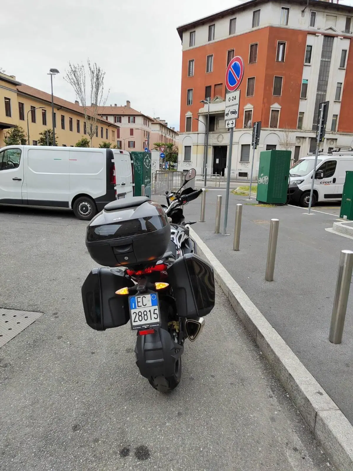 Aprilia Caponord Travel Pack ABS (2013 - 17) (9)
