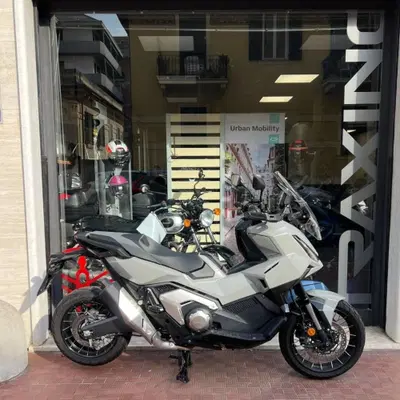 Honda X-ADV 750 (2025 - 26) usata