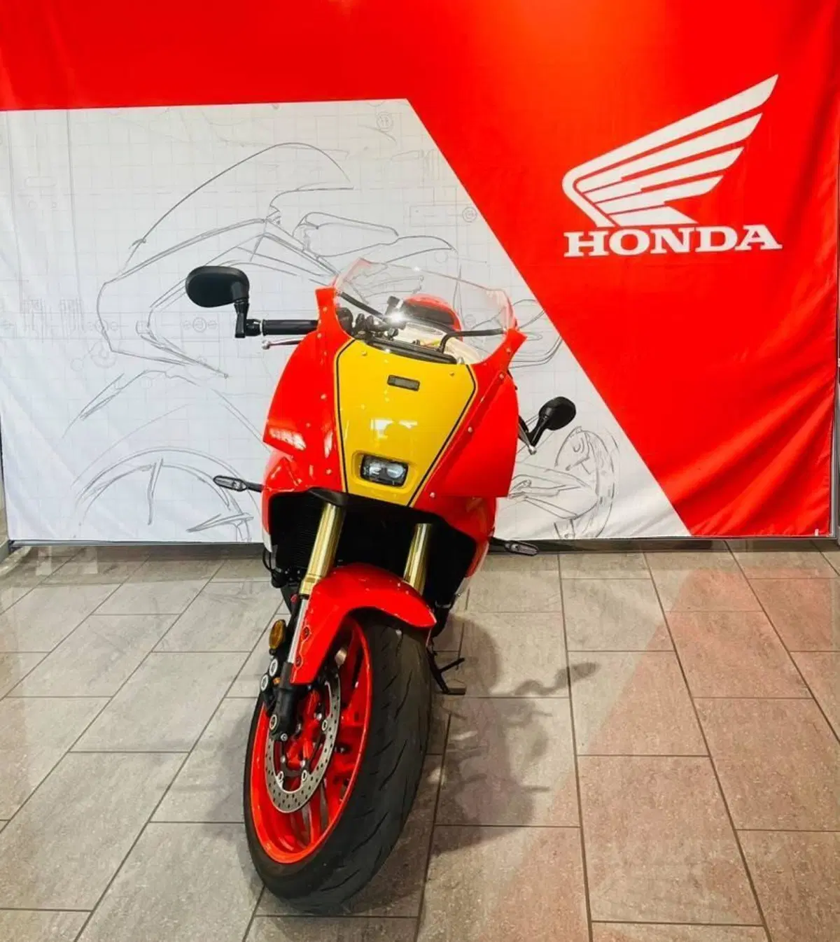 Yamaha XSR 900 GP (2024 - 26) (3)