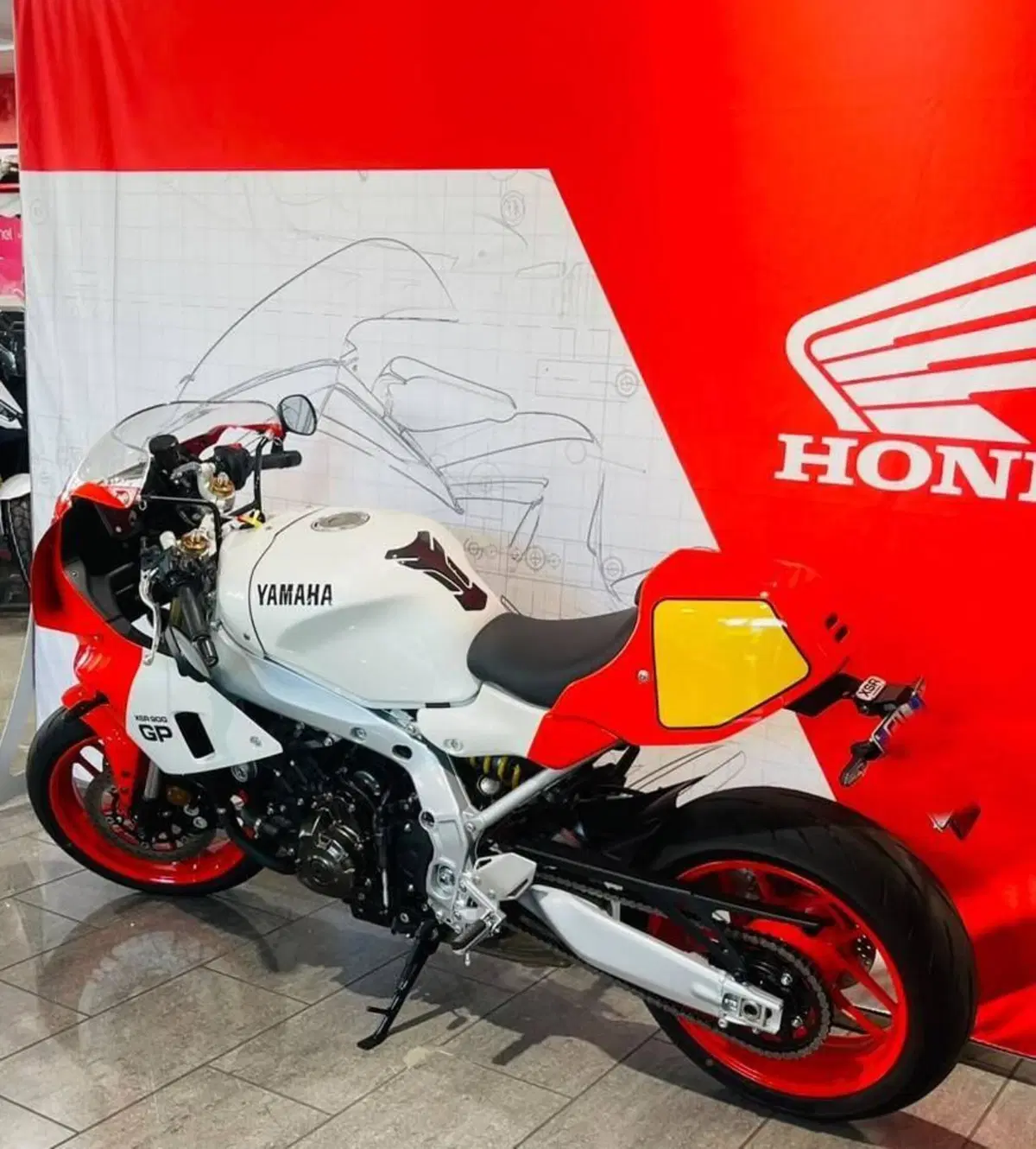 Yamaha XSR 900 GP (2024 - 26) (4)
