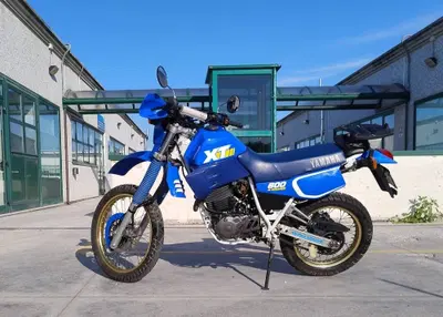 Yamaha XT 600 4V (1986 - 89) usata