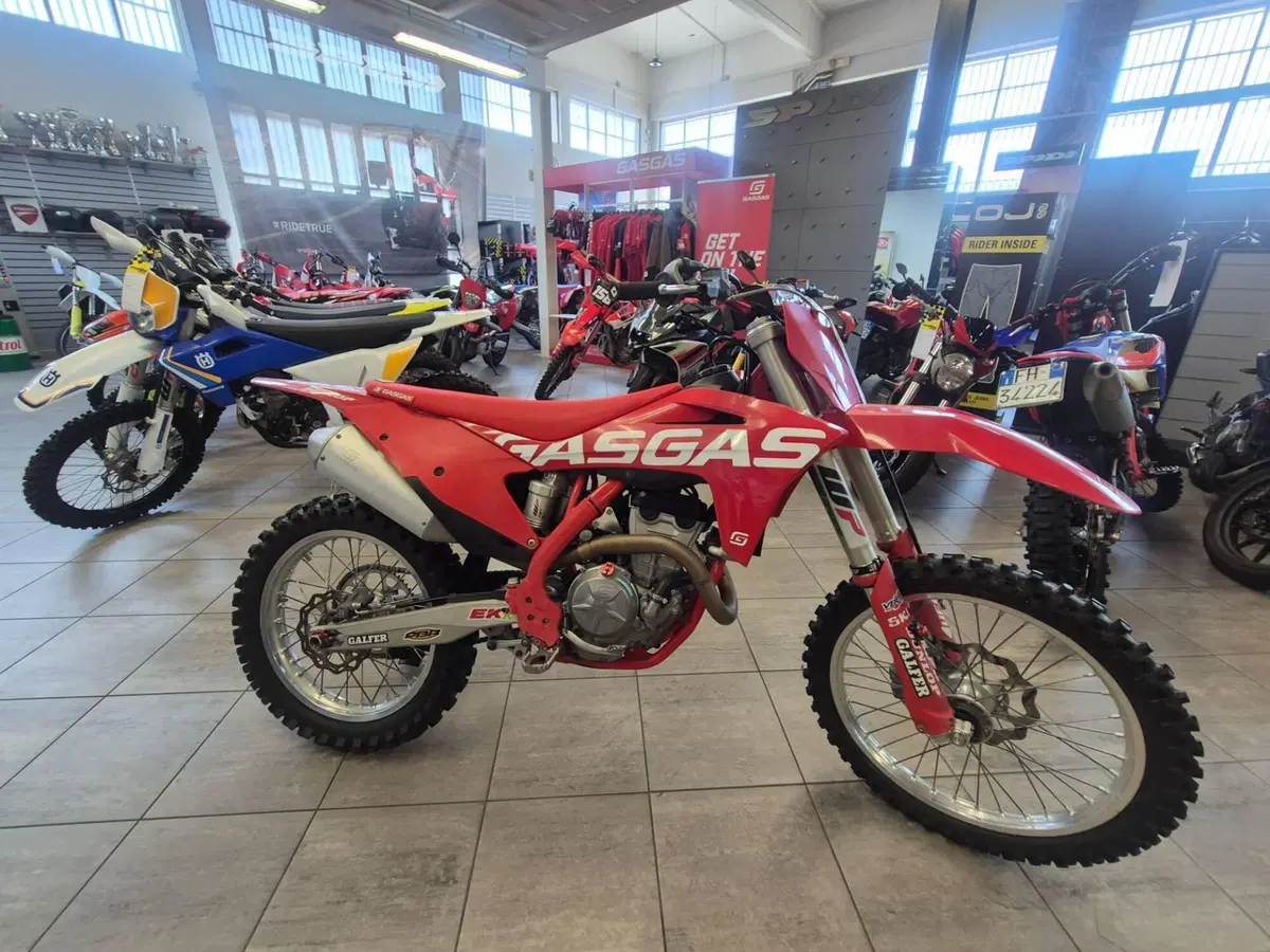 GASGAS MC 250 F (2023) (4)