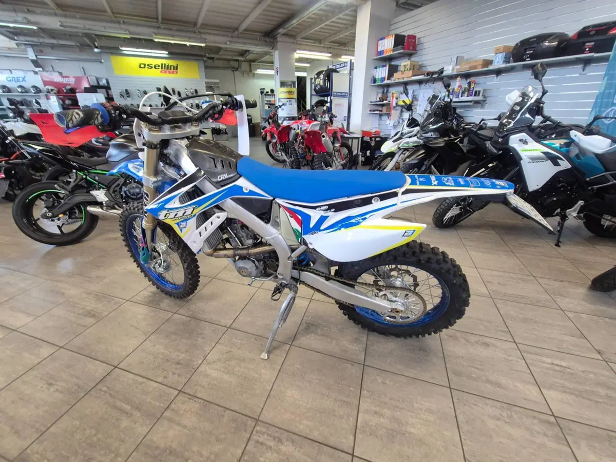 Tm Moto EN 300 Fi 4t (2020) (2)