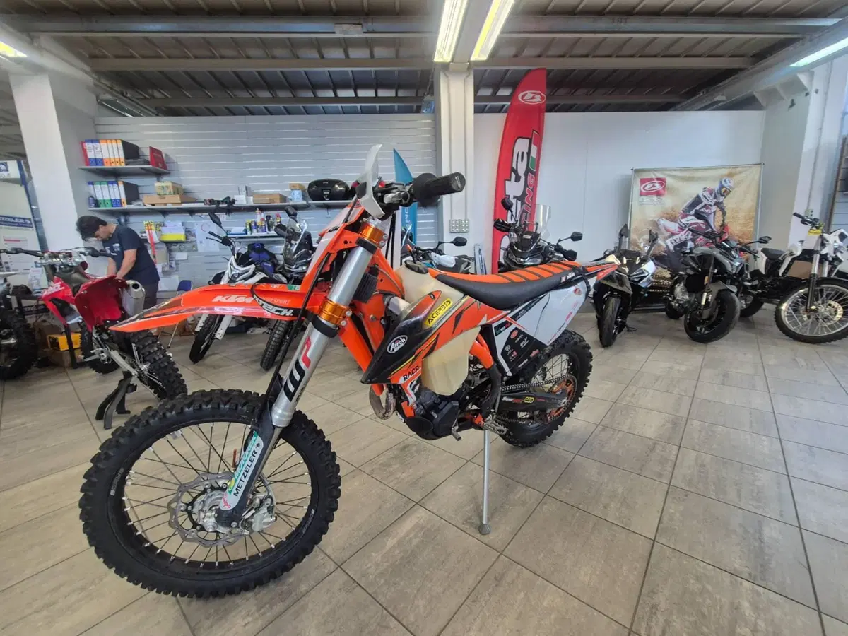 KTM 250 EXC-F Six Days (2023)