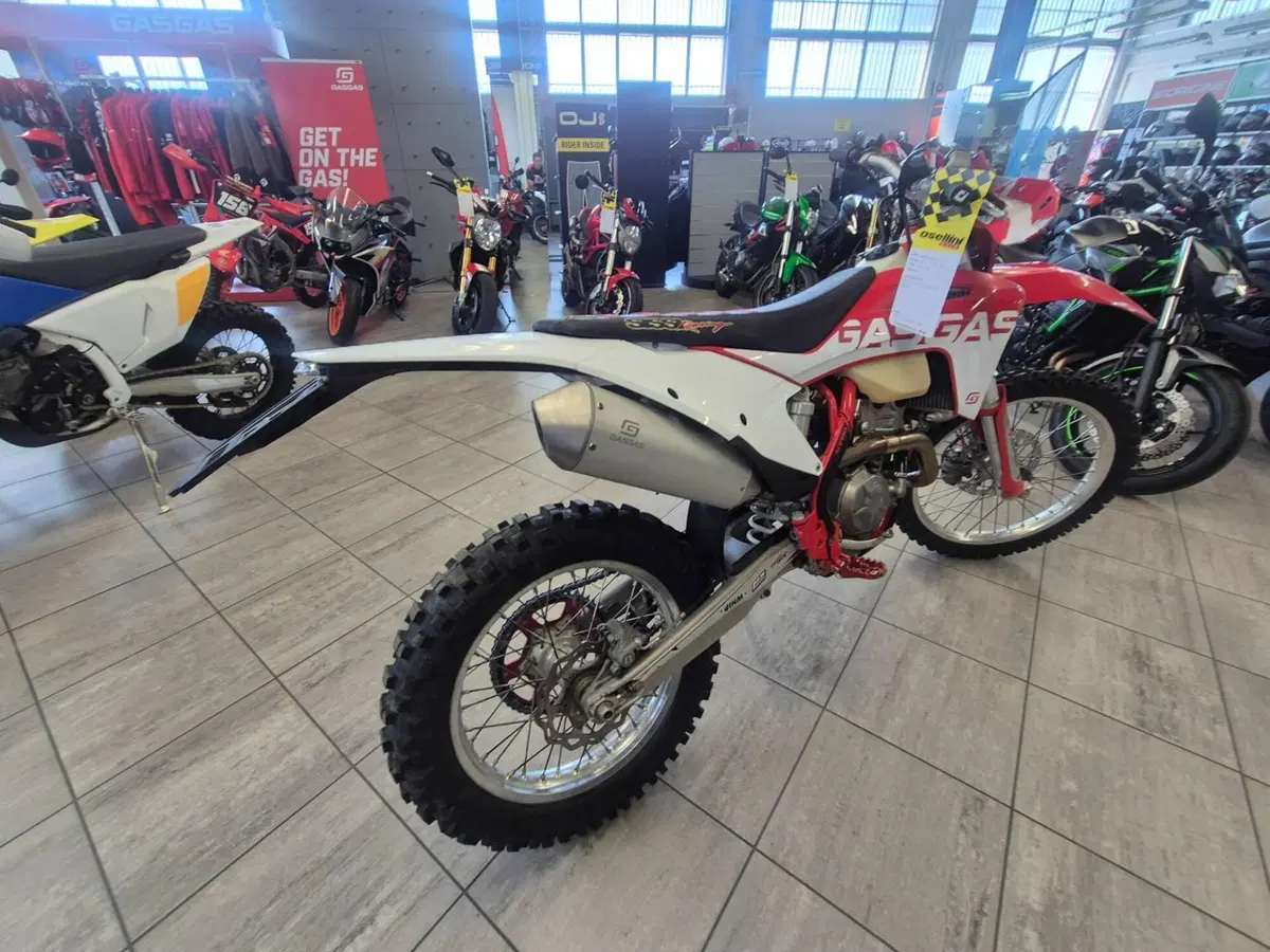 GASGAS EC 250 F (2022) (3)