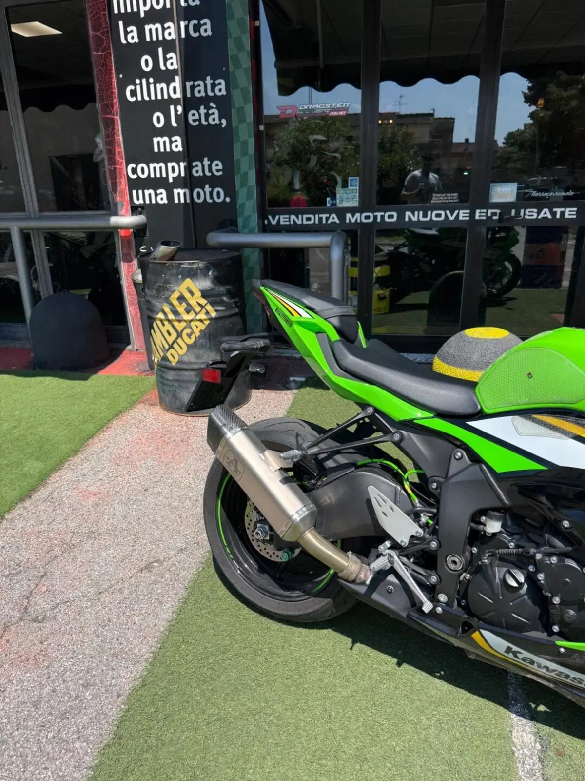 Kawasaki Ninja 636 ZX-6R (2024 - 26) (8)