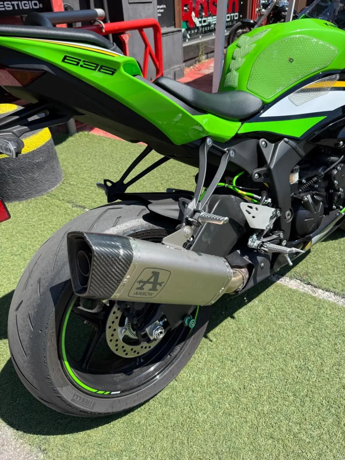 Kawasaki Ninja 636 ZX-6R (2024 - 26) (9)