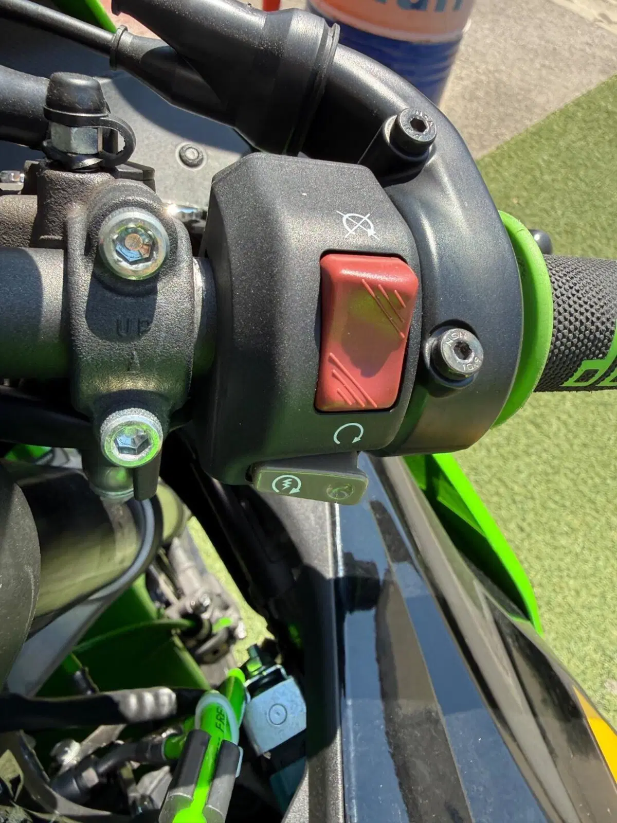 Kawasaki Ninja 636 ZX-6R (2024 - 26) (15)