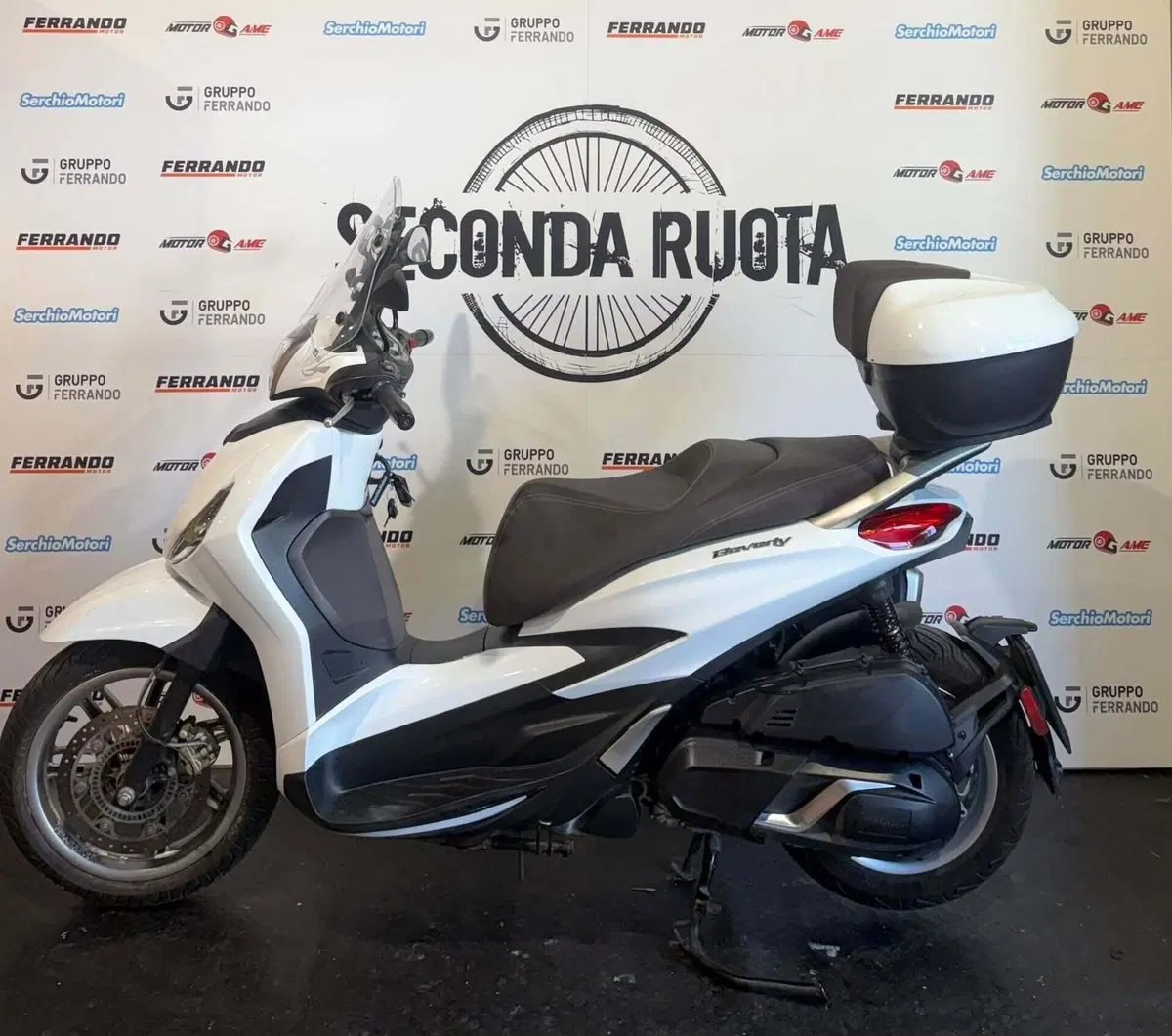 Piaggio Beverly 400 ABS-ASR (2021 - 24) (2)