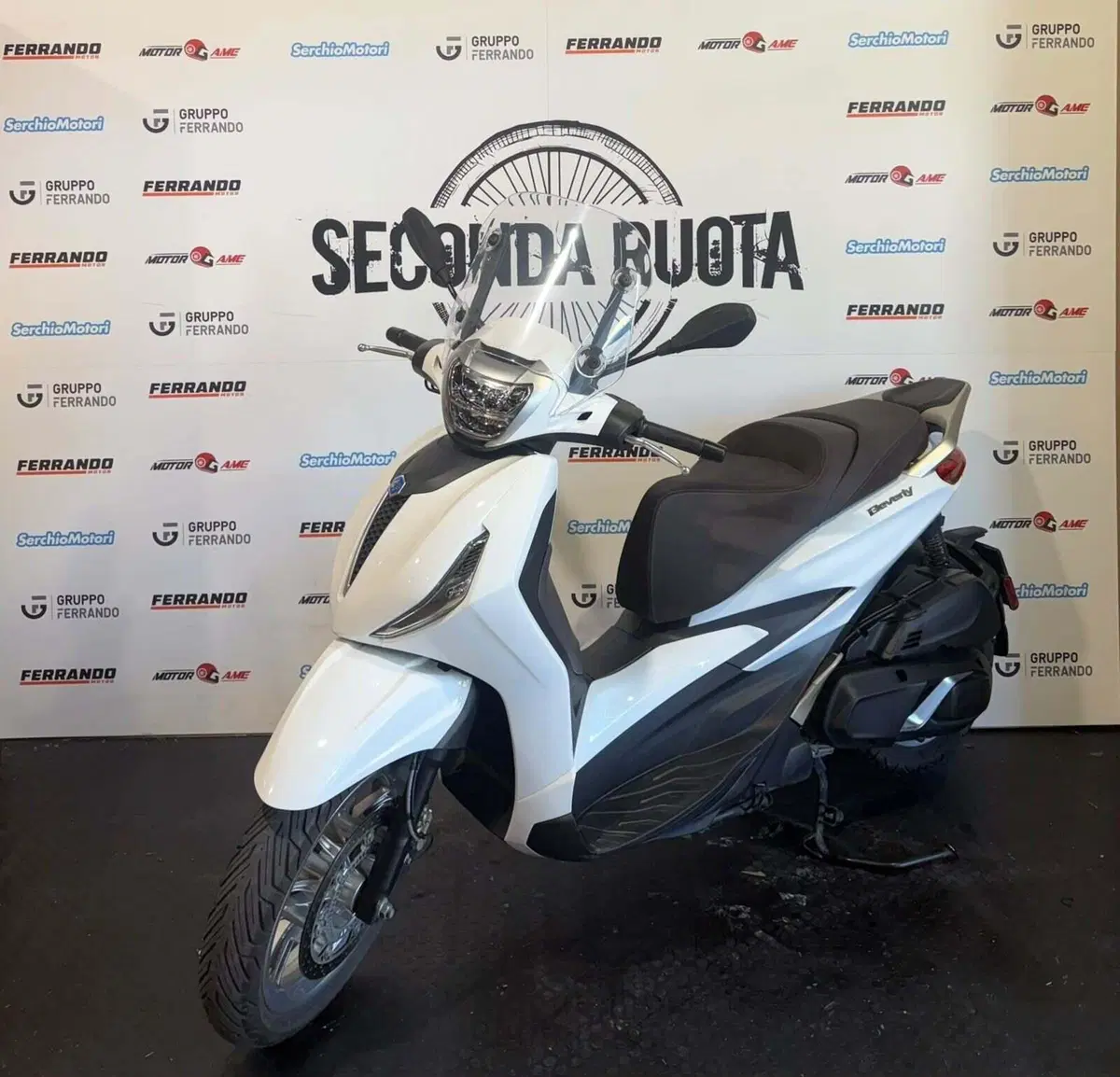 Piaggio Beverly 400 ABS-ASR (2021 - 24) (3)