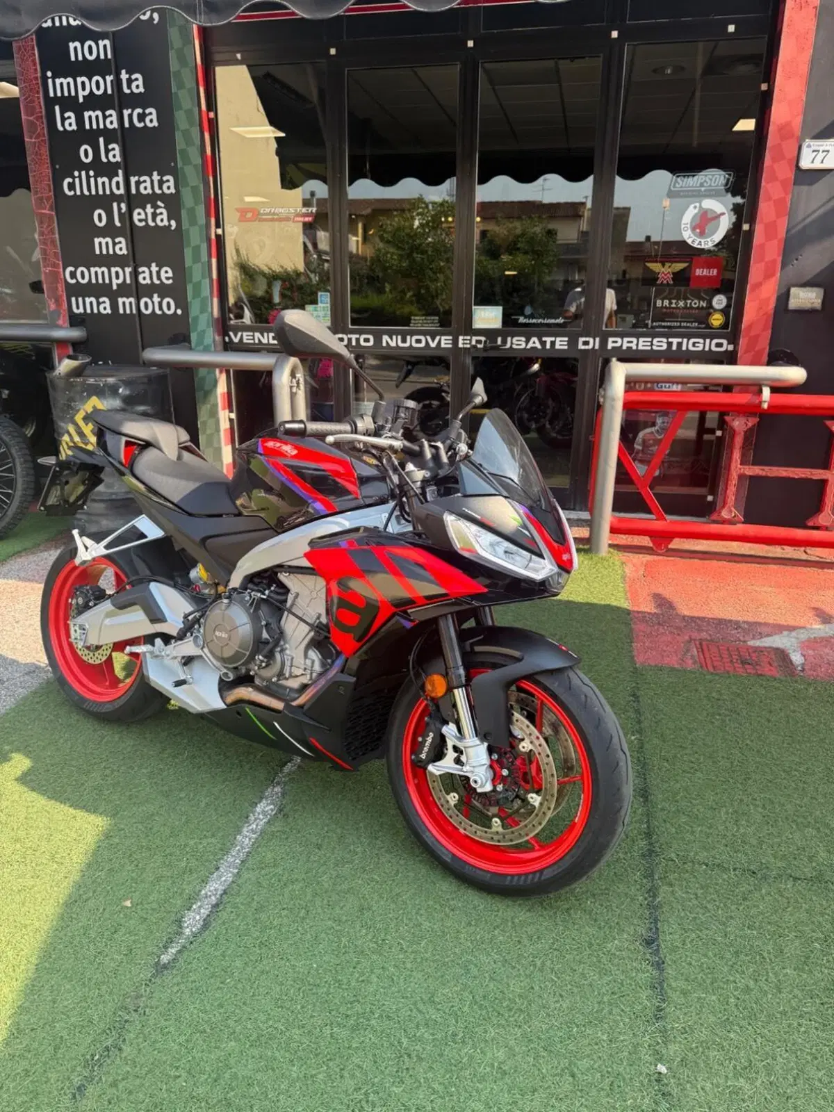 Aprilia Tuono 660 Factory (2022 - 24) (3)