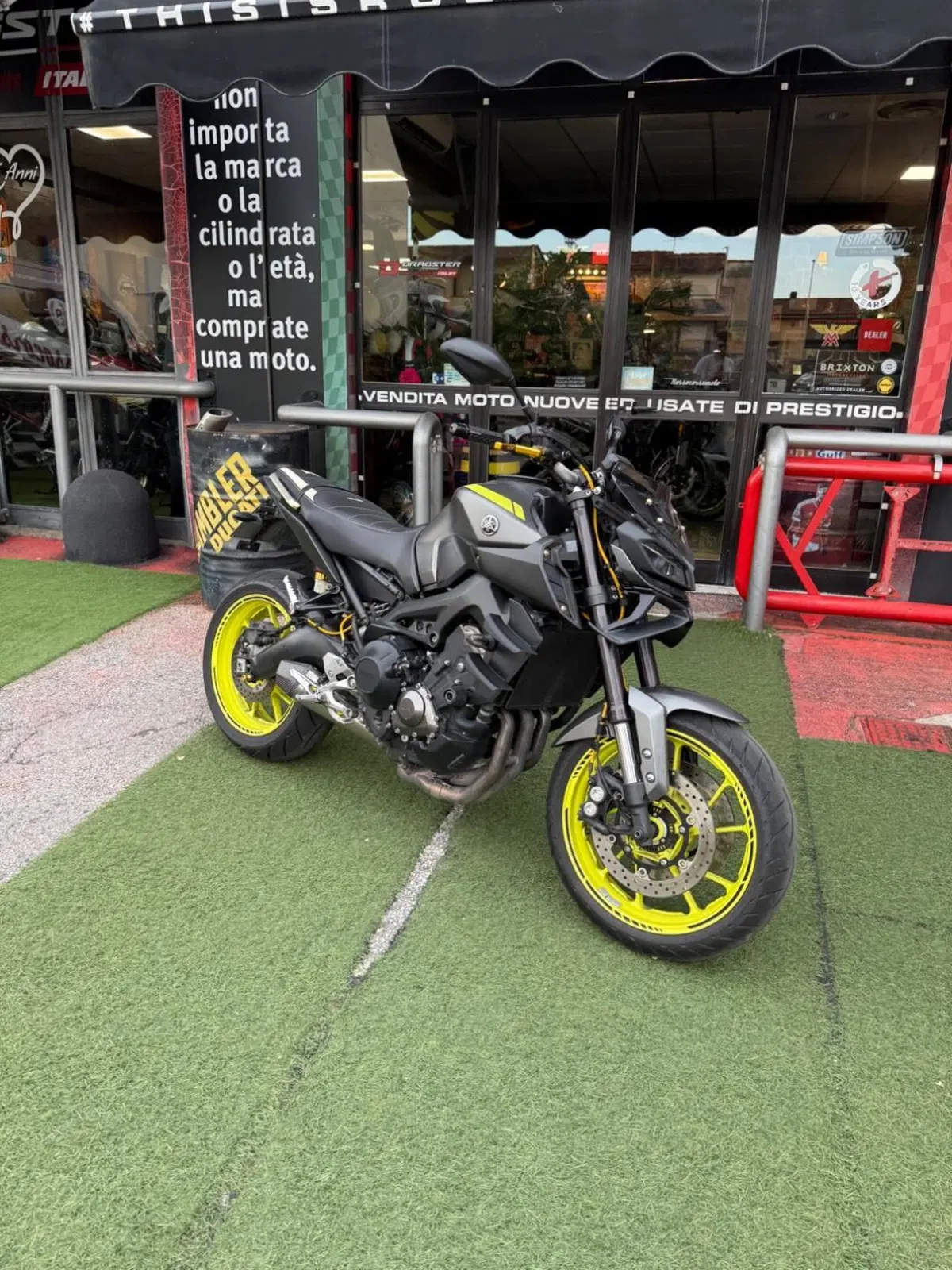 Yamaha MT-09 (2017 - 20) (3)