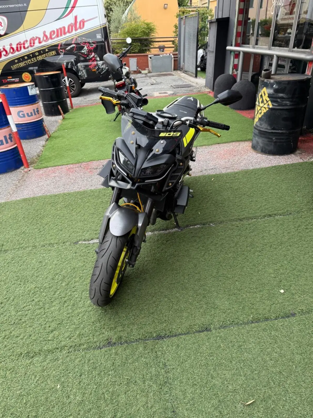 Yamaha MT-09 (2017 - 20) (4)