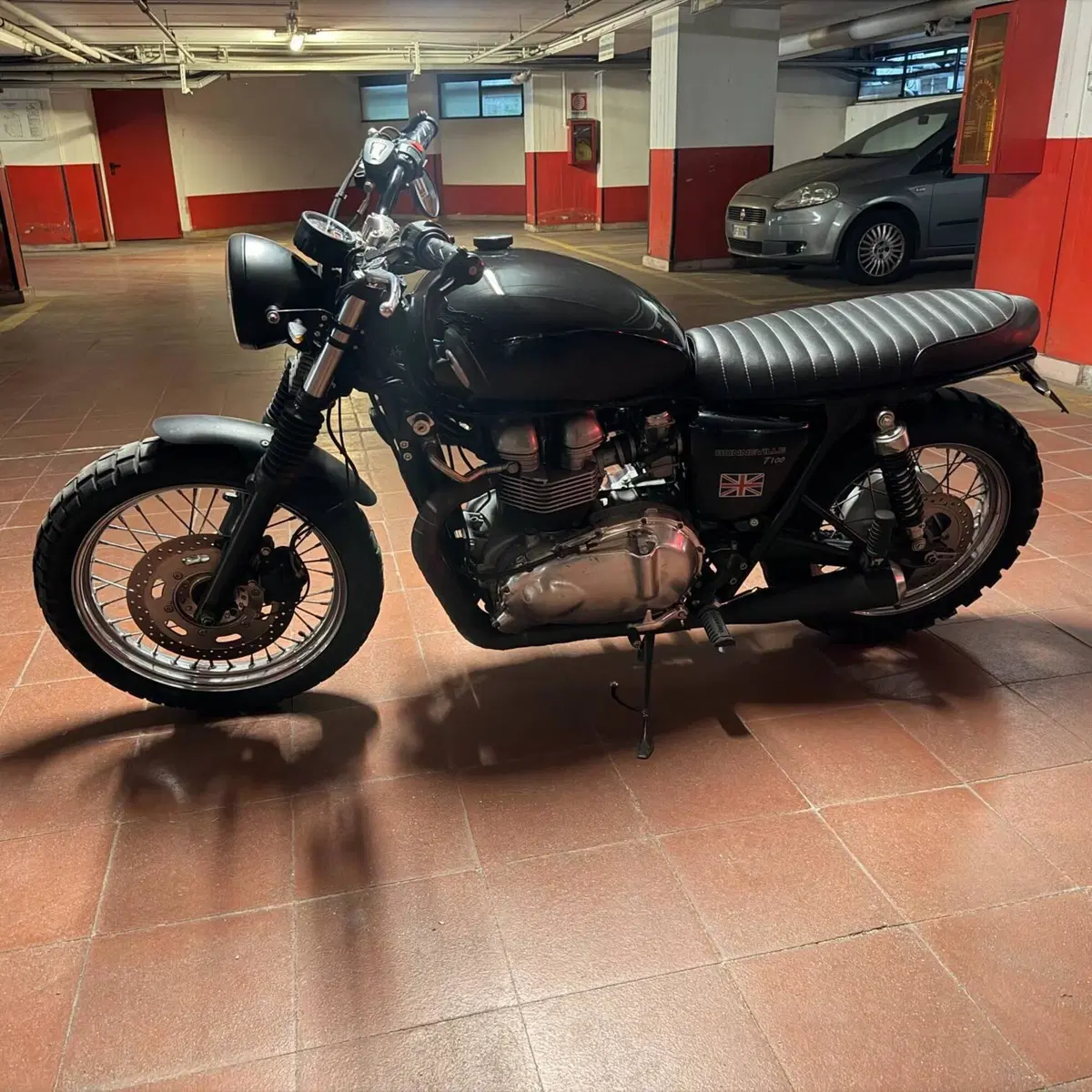 Triumph Bonneville T100 (2008 - 16) (3)