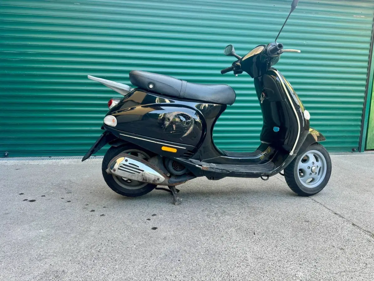 Vespa 150 ET4 (1999 - 01) (2)