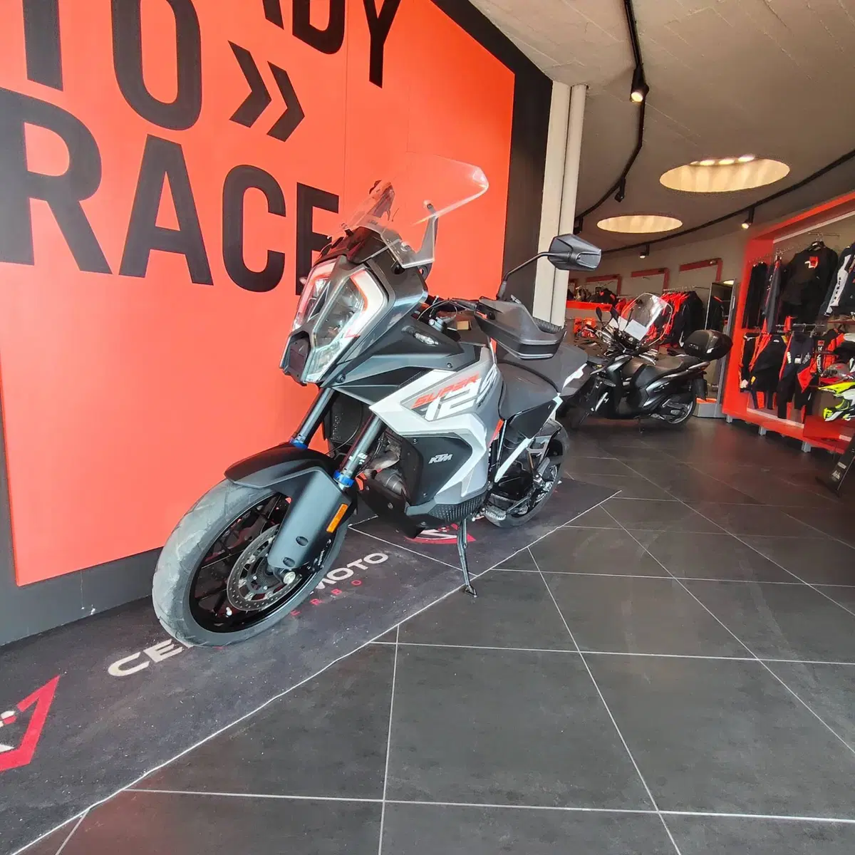 KTM 1290 Super Adventure S (2022 - 25) (9)