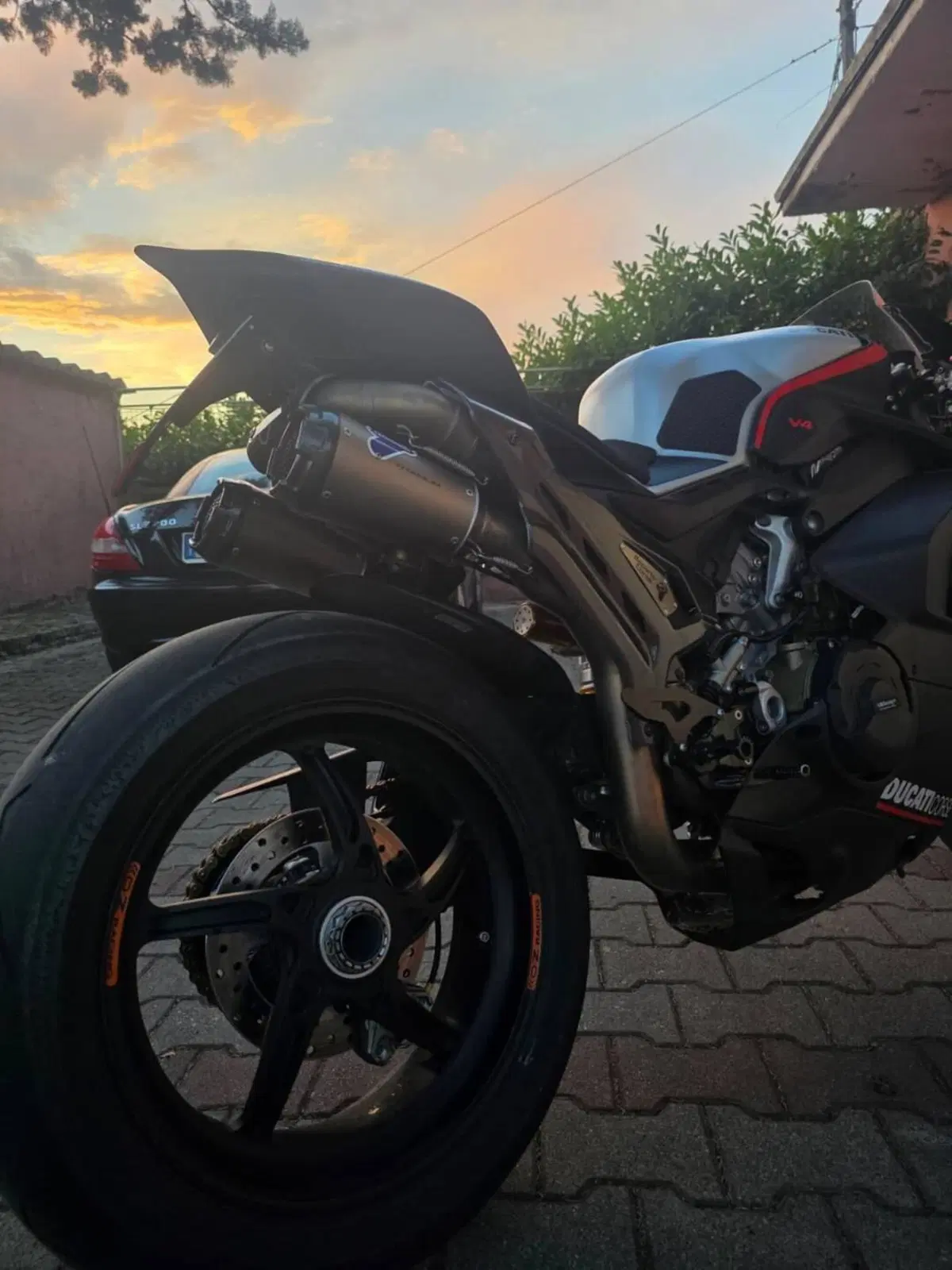 Ducati Panigale V4 1100 (2021) (4)