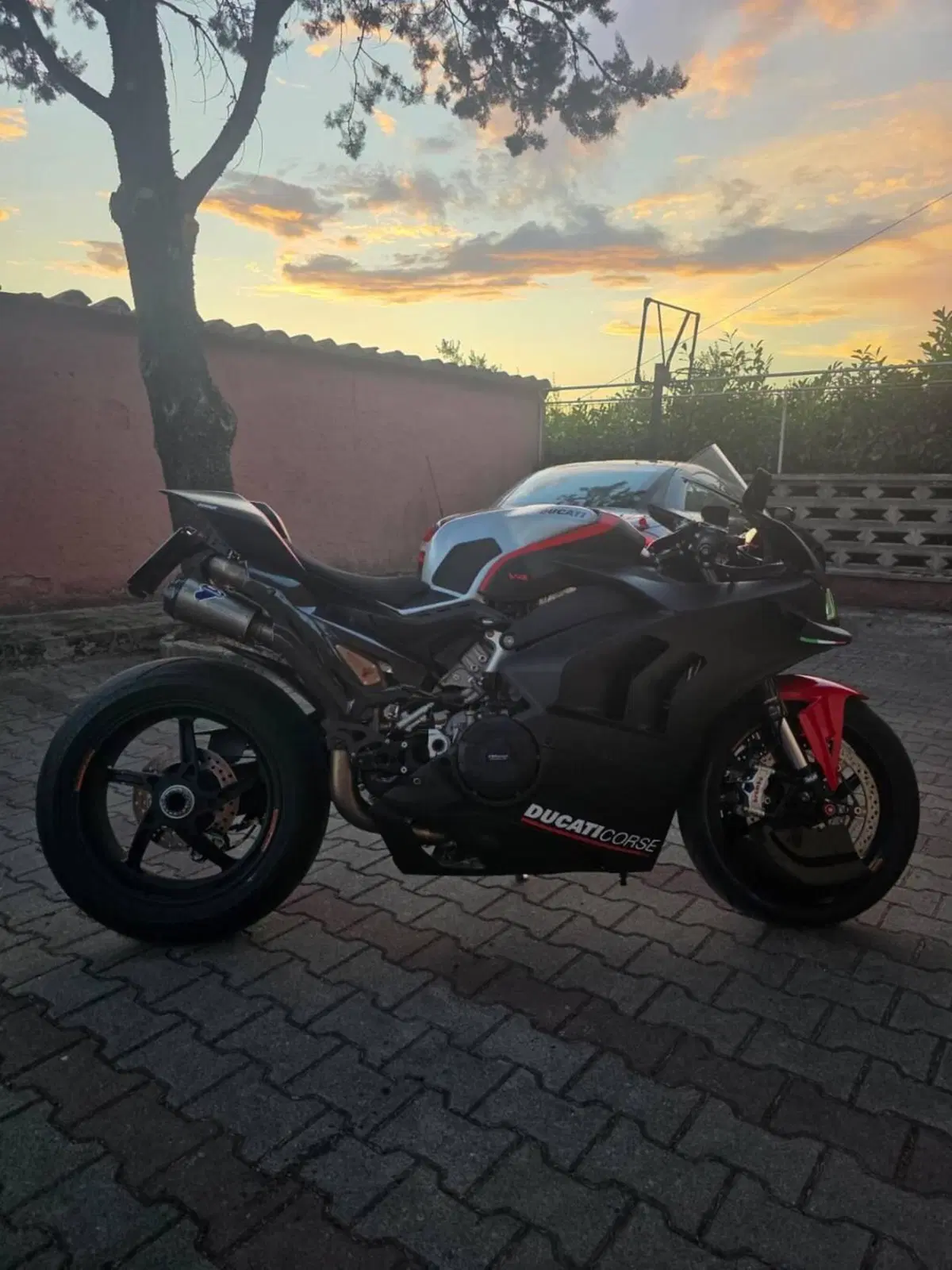 Ducati Panigale V4 1100 (2021) (12)