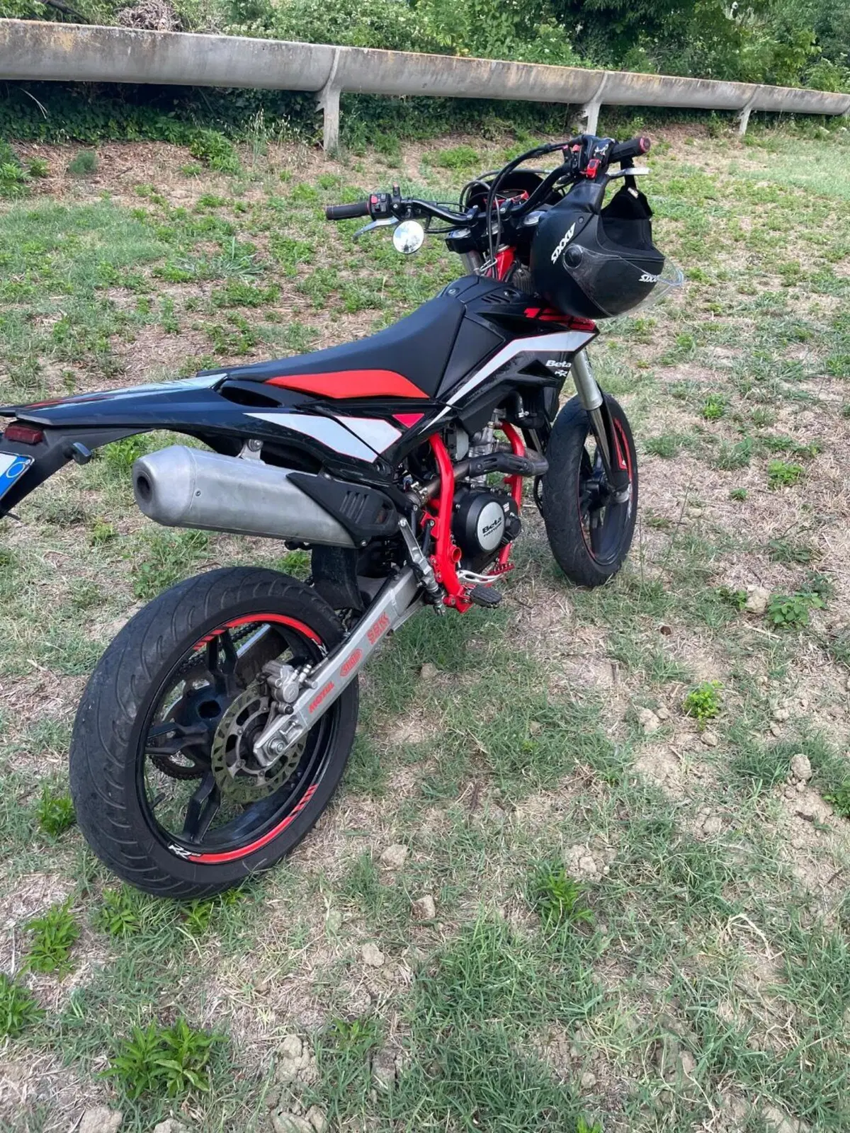 Betamotor RR 125 4T Motard LC (2018 - 20) (2)