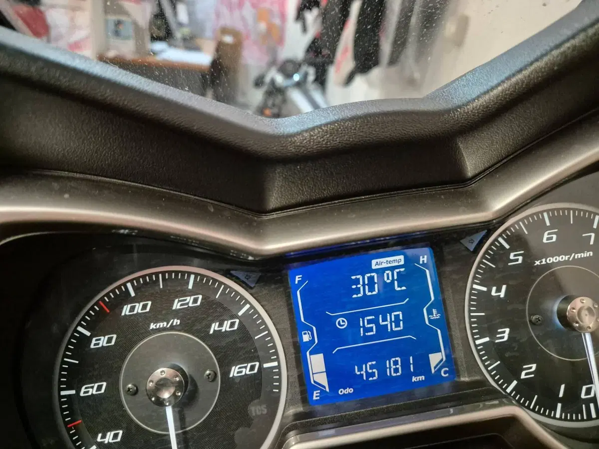 Yamaha X-Max 300 (2021 - 24) (2)