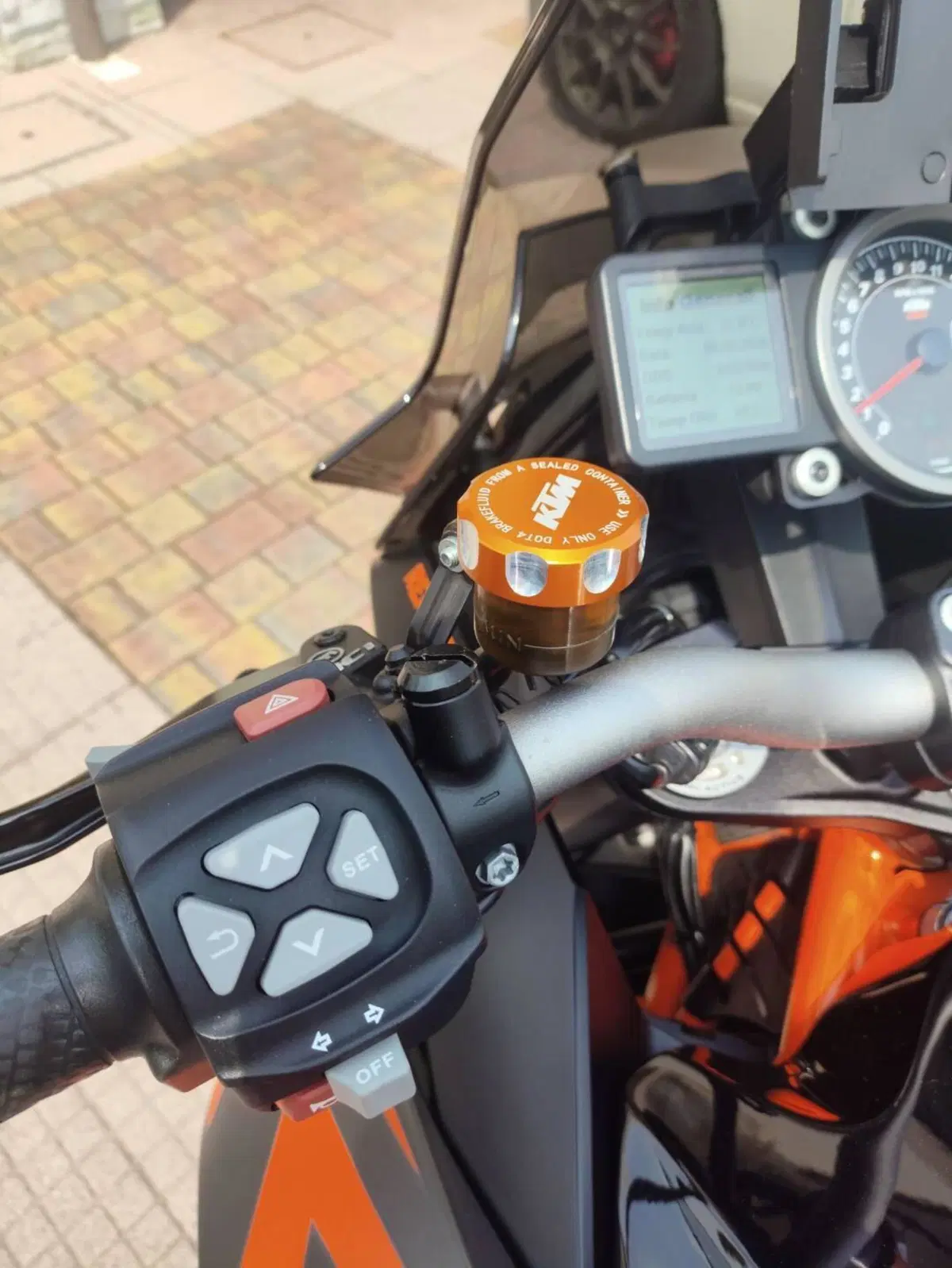 KTM 1290 Super Duke GT ABS (2016 - 18) (7)