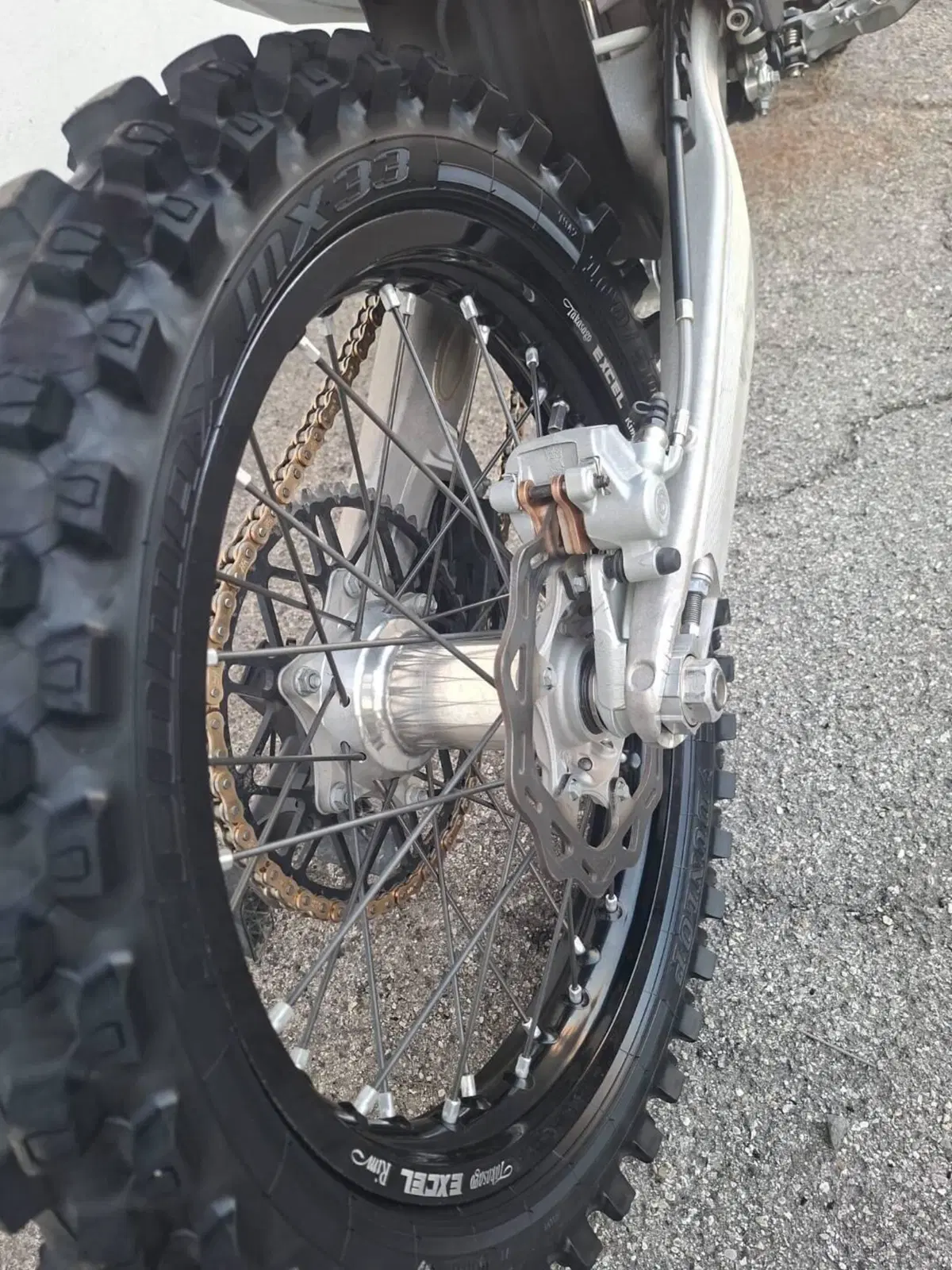 KTM 250 SX-F (2024) (7)