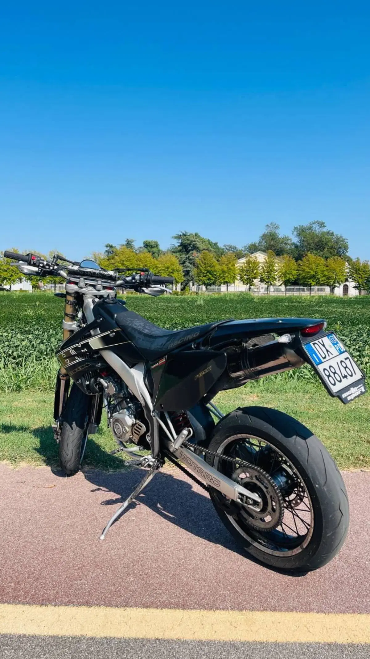 HM CRE F 125 X (3)