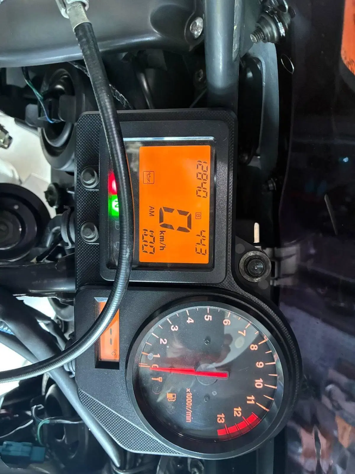 Honda CBR 900 RR Fireblade (2000 - 01) (8)