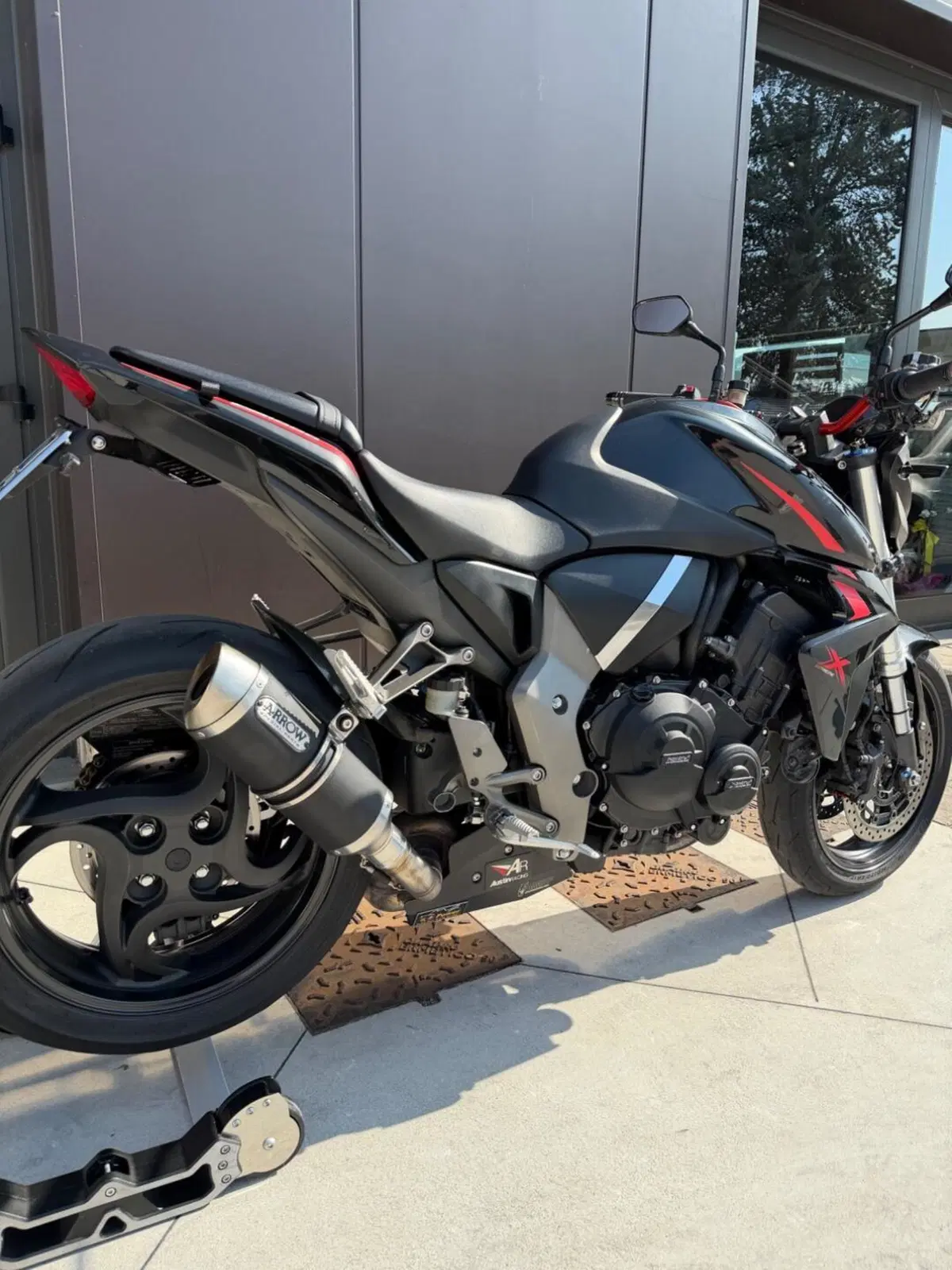 Honda CB 1000 R (2008 - 10) (10)