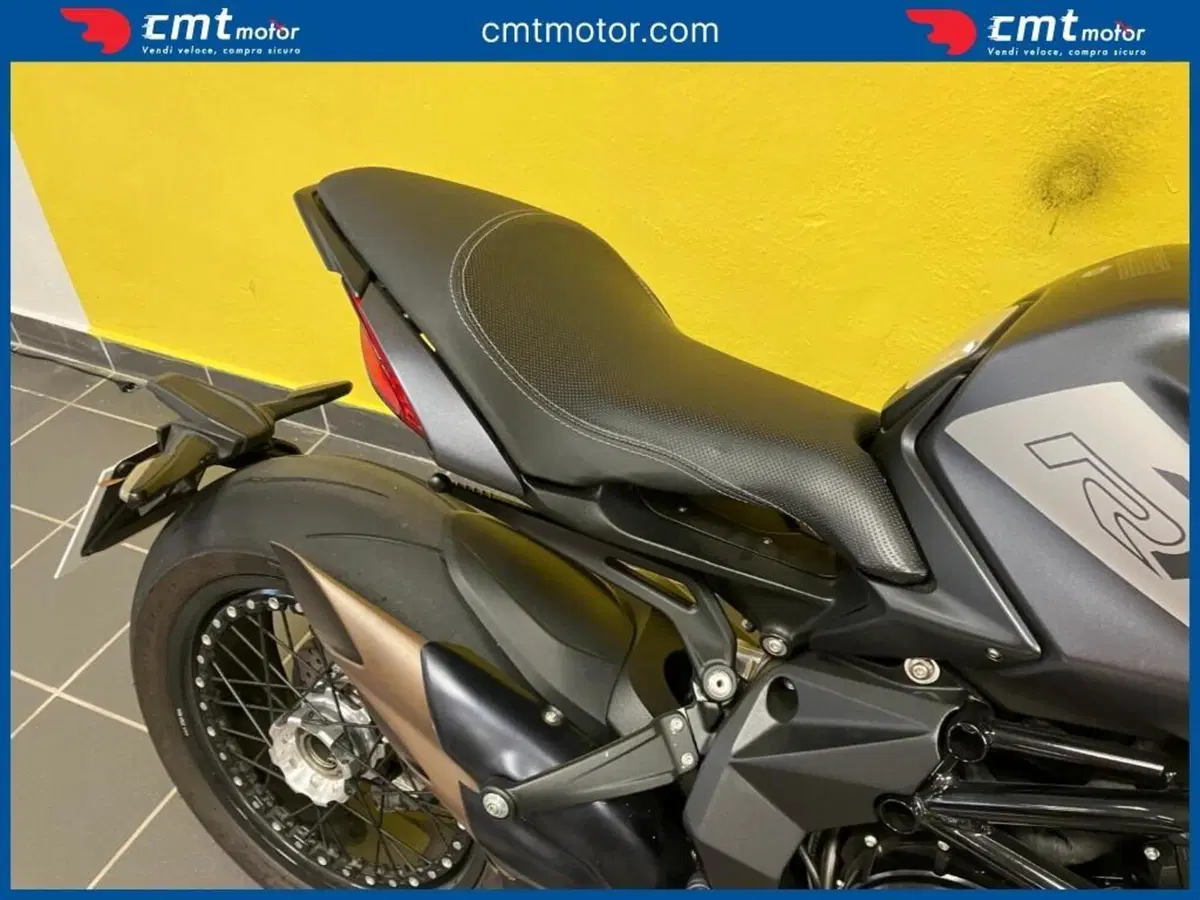 MV Agusta Dragster 800 RR SCS (2021 - 25) (9)