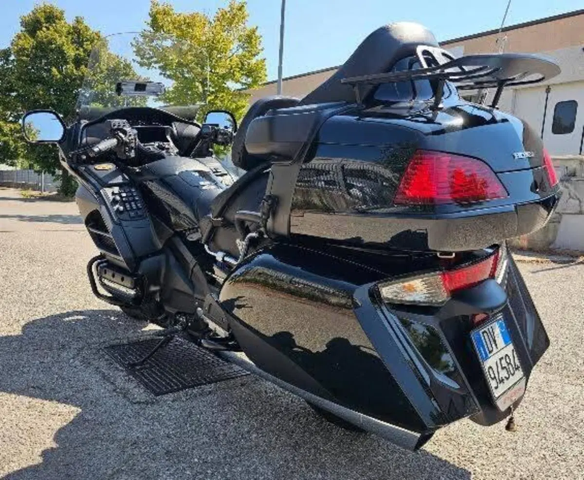 Honda GL 1800 Gold Wing (2012 - 17) (9)