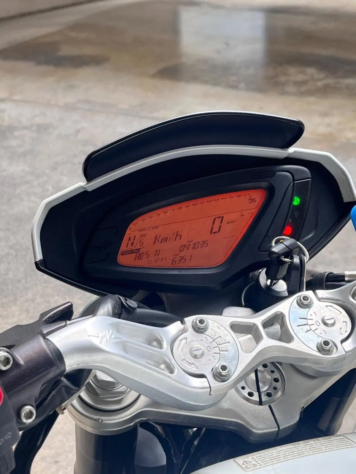 MV Agusta Dragster 800 (2014 - 19) (10)