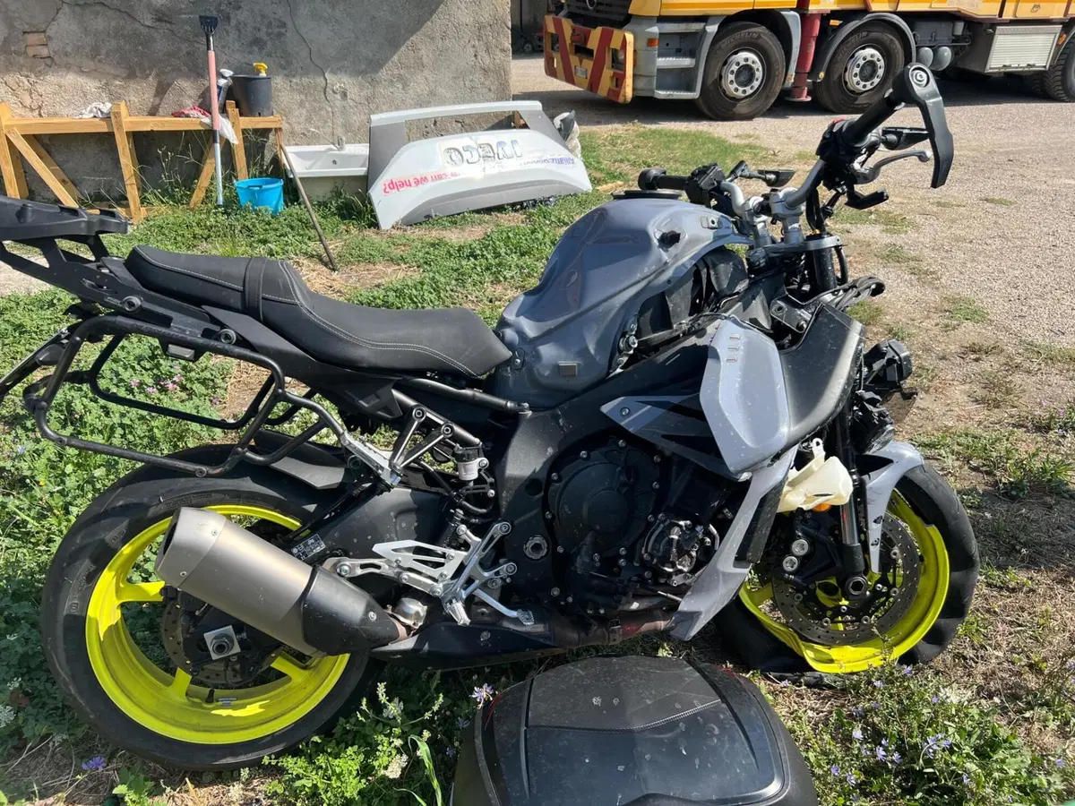 Yamaha MT-10 ABS (2016 - 17) (2)