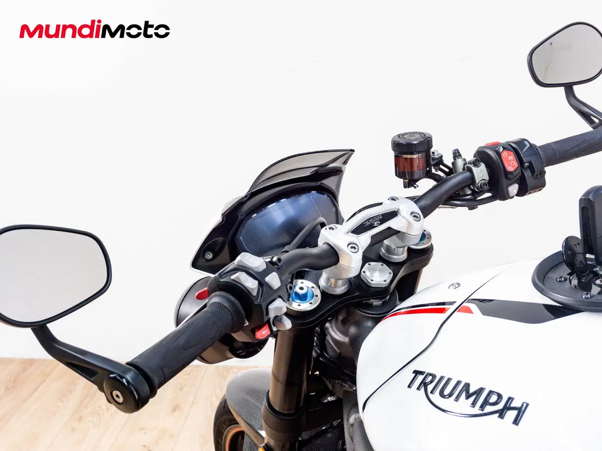 Triumph Speed Triple 1050 RS (2018 - 20) (11)
