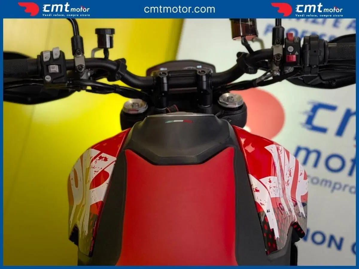 Ducati Hypermotard 950 RVE (2022 - 25) (11)