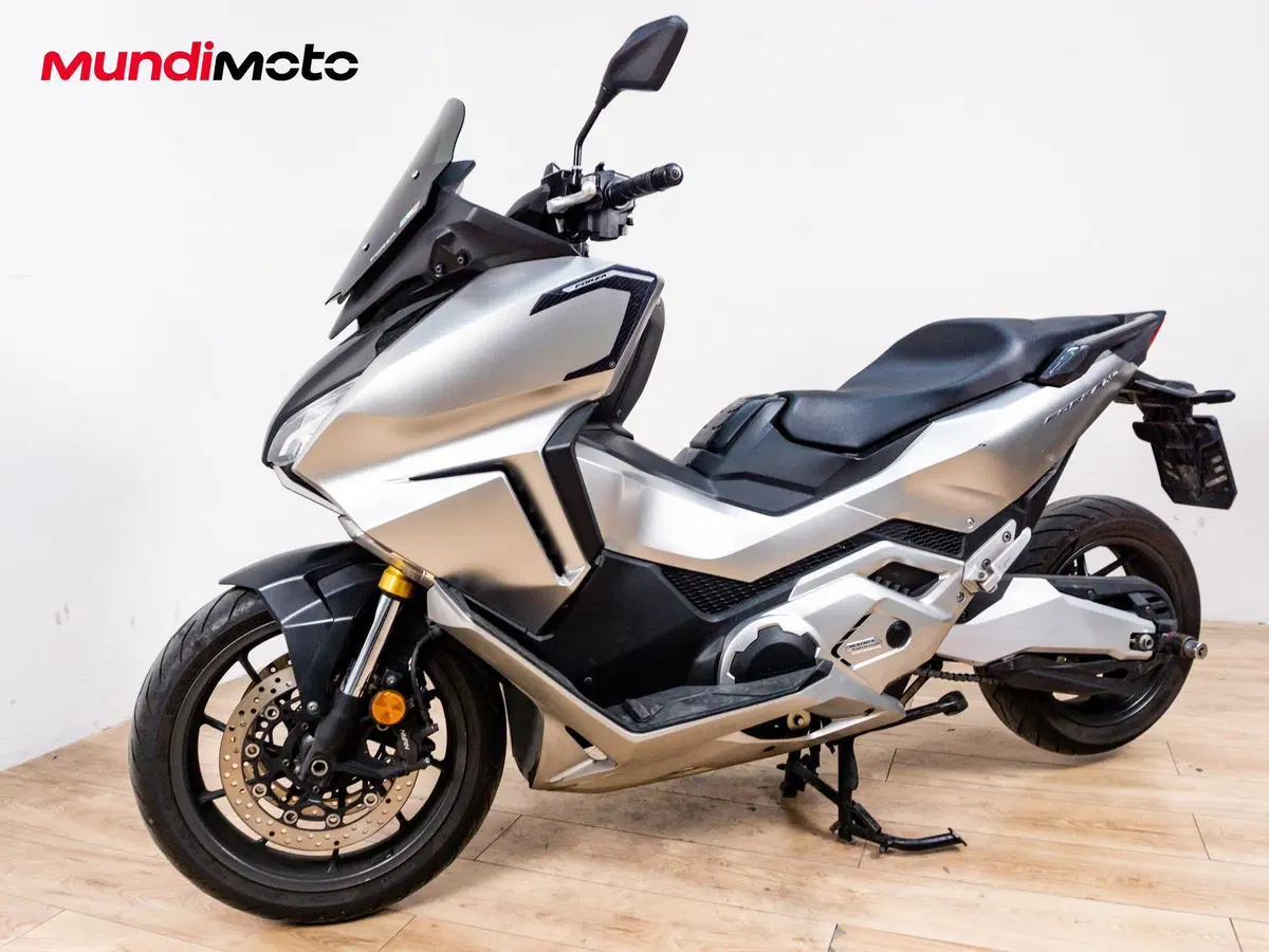 Honda Forza 750 (2025 - 26) (8)