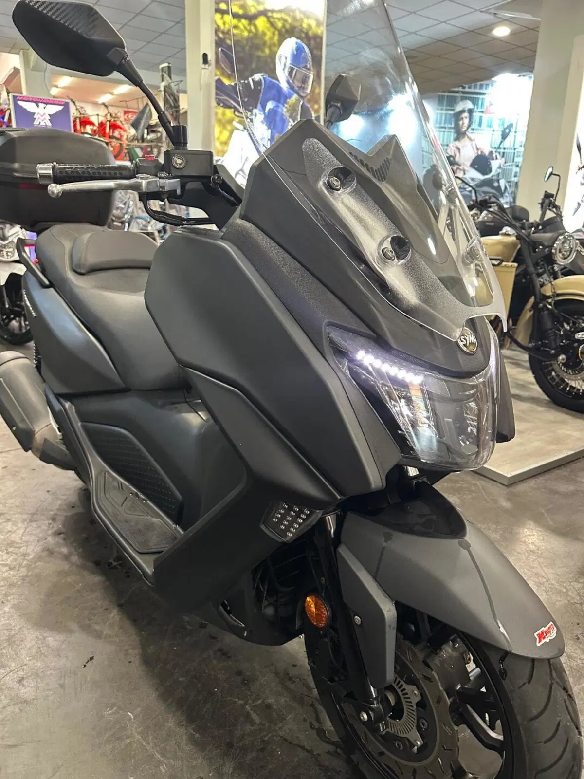 Sym Maxsym 400 (2021 - 25) (4)