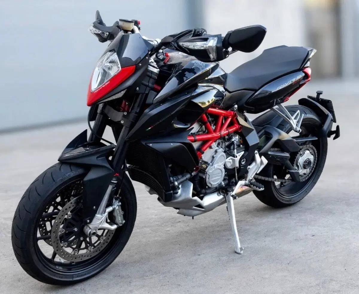 MV Agusta Rivale 800 EAS (2013 -15) (3)