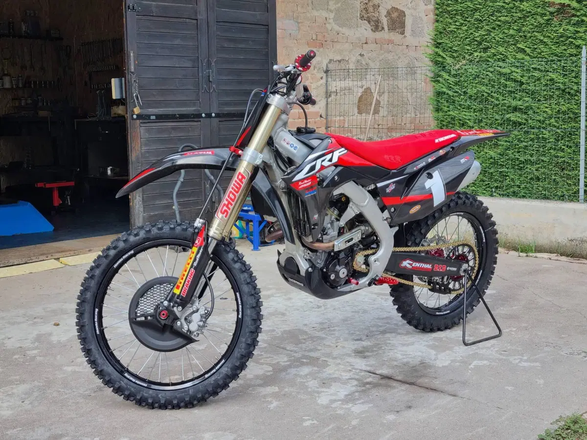 Honda CRF 250R (2020) (7)