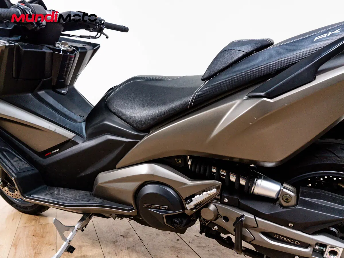 Kymco AK 550 ETS (2021 - 26) (10)