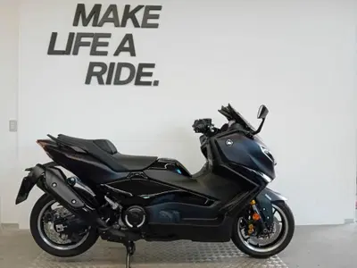 Yamaha T-Max 560 Tech Max (2025 - 26) usata