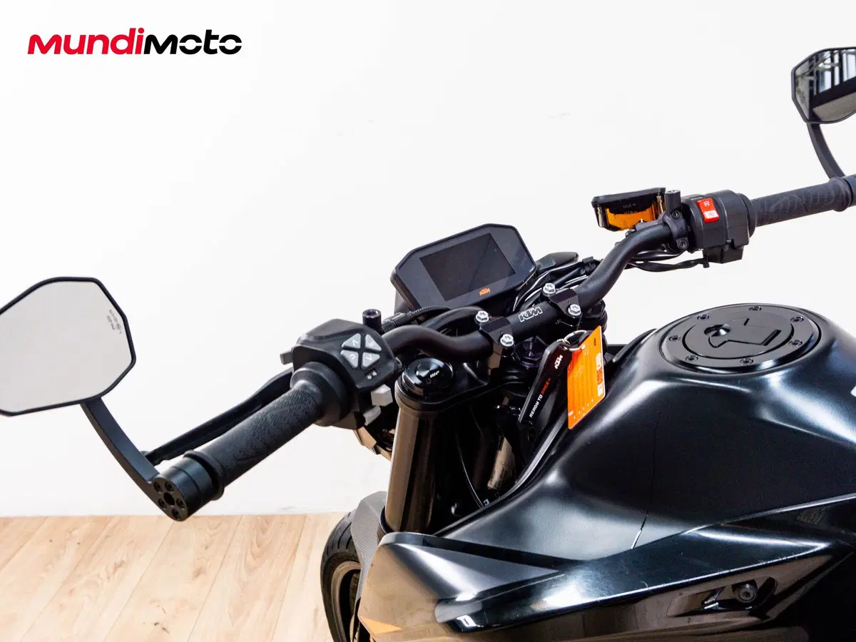 KTM 890 Duke (2021 - 23) (11)